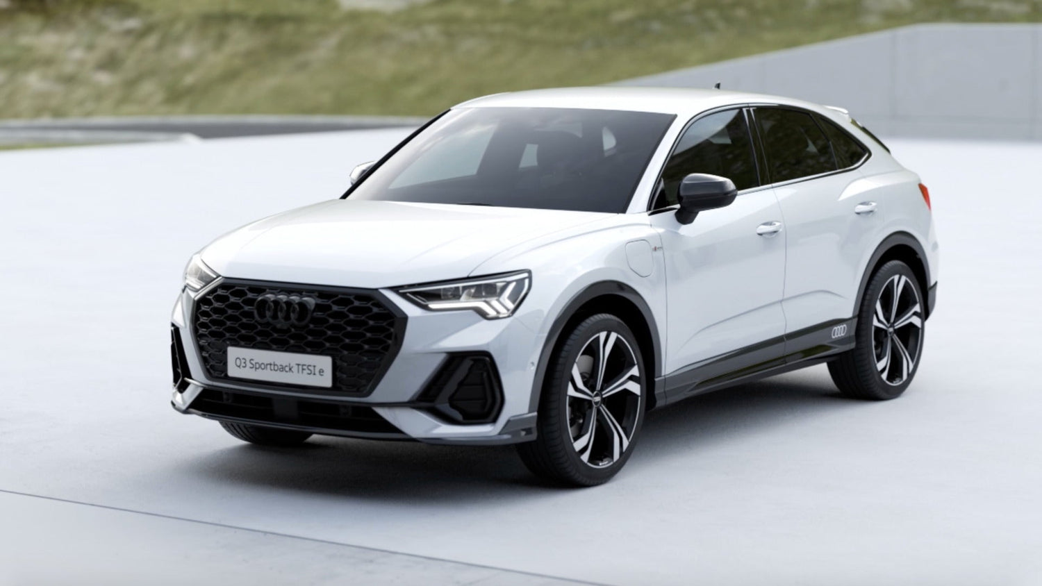 Audi Q3 Sportback TFSI charging cable