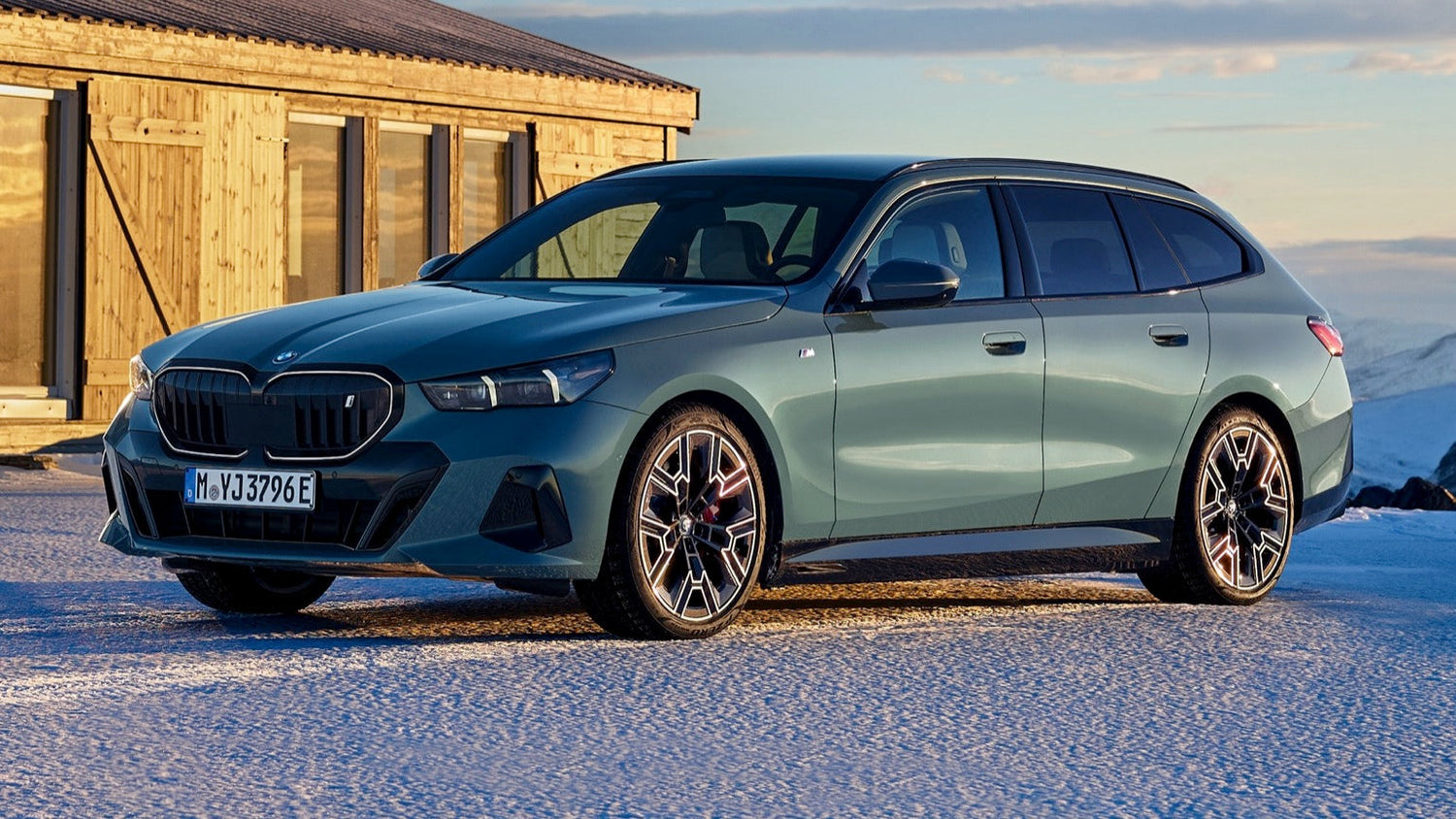 BMW i5 Charging cable