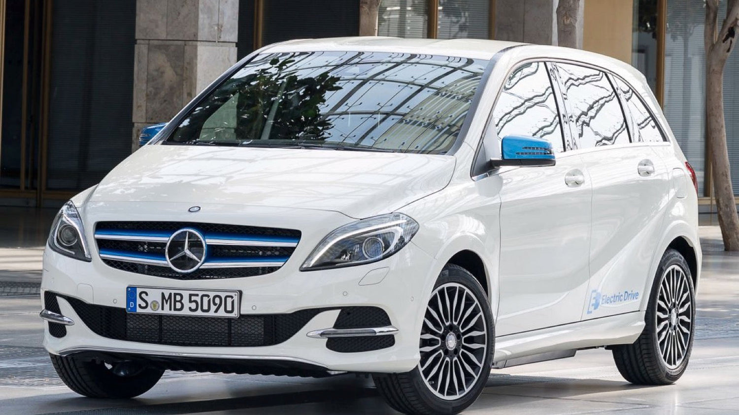 Mercedes B 250e Charging cable