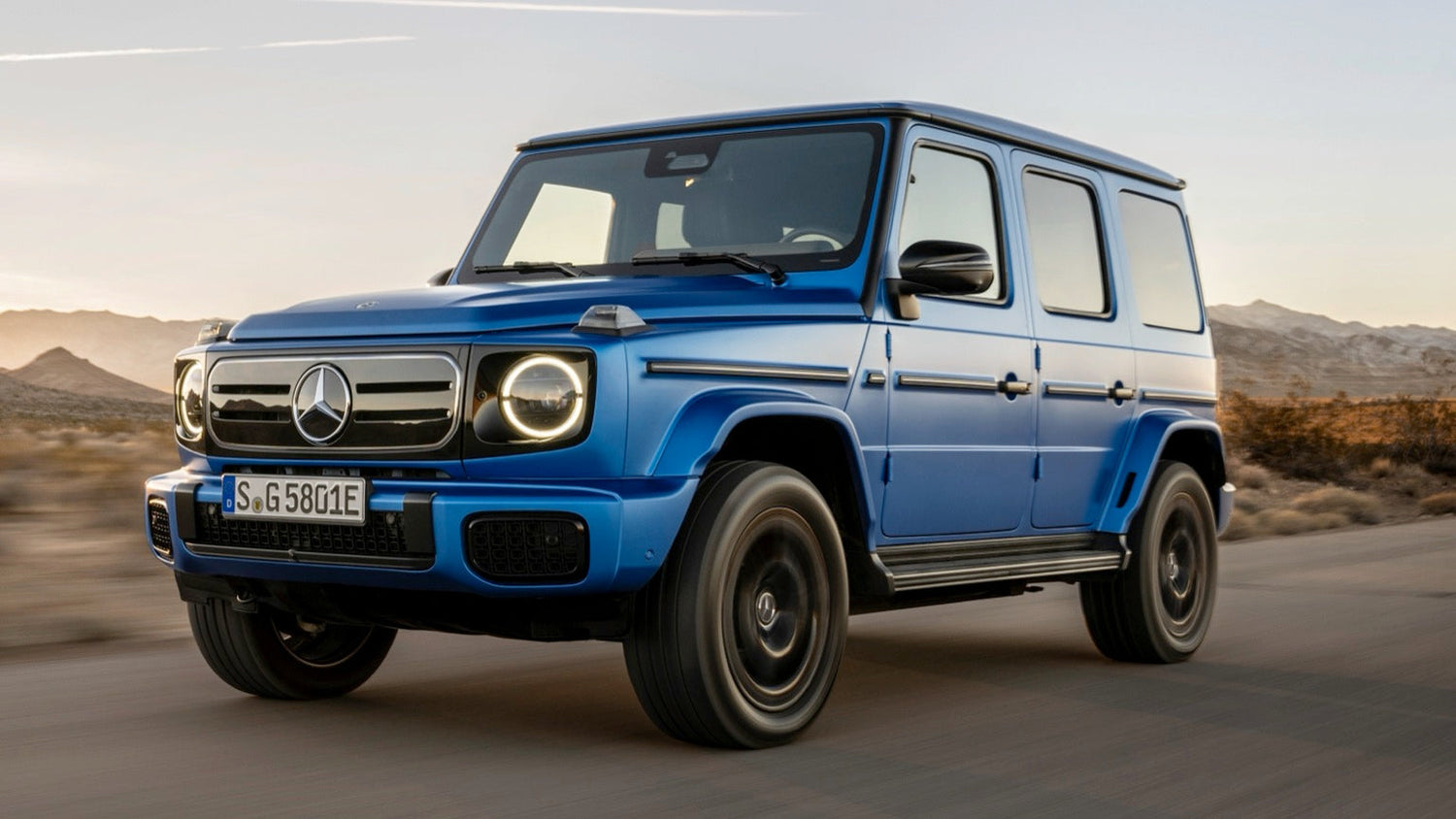 Mercedes G 580 Charging cable