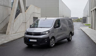 Opel Vivaro-e Combi charging cable