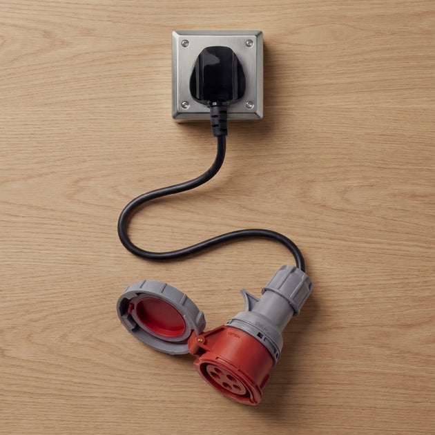 32A 5-polet CEE til type G for UK-adapter